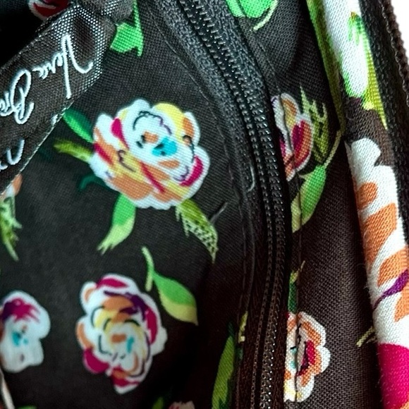 Vera Bradley NWT "English Rose" Zip Top Wristlet & Matching Magnifier Card - Picture 13 of 15